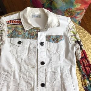 Jacket denim with crochet arms